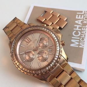 ❤️ SOLD ❤️ Michael Kors Rose Gold Swarvorski Watch